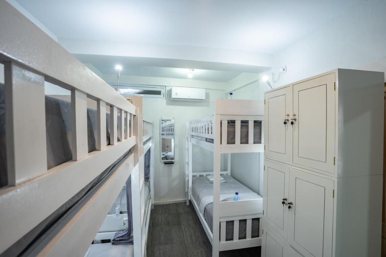 Ndalem Kampoeng Budget Stay Джокьякарта Экстерьер фото
